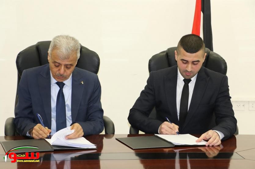 "التربية" والشبكة الفلسطينية لتطوير الإعلام توقّعان اتفاقية لتعزيز الوعي الإعلامي في المدارس والجامعات